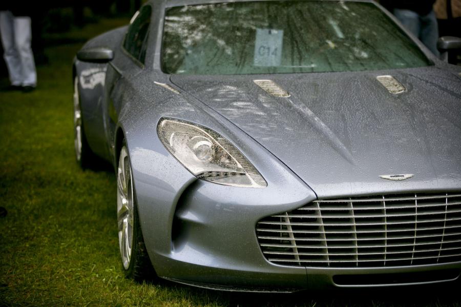 Детали экстерьера Aston Martin One-77 2010 года  (фото 26 из 89)